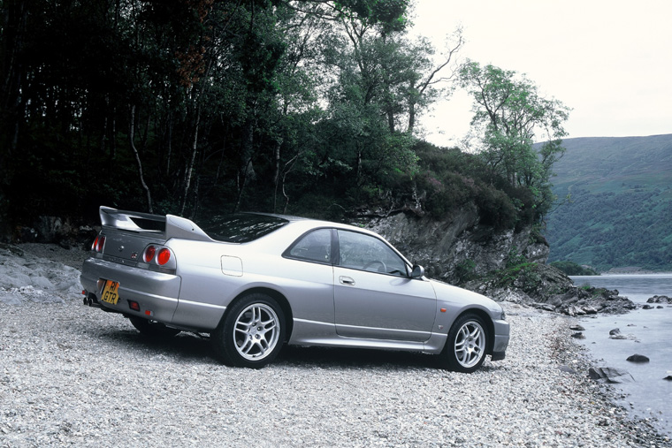 Nissan skyline gtr r33 tuning shop #4