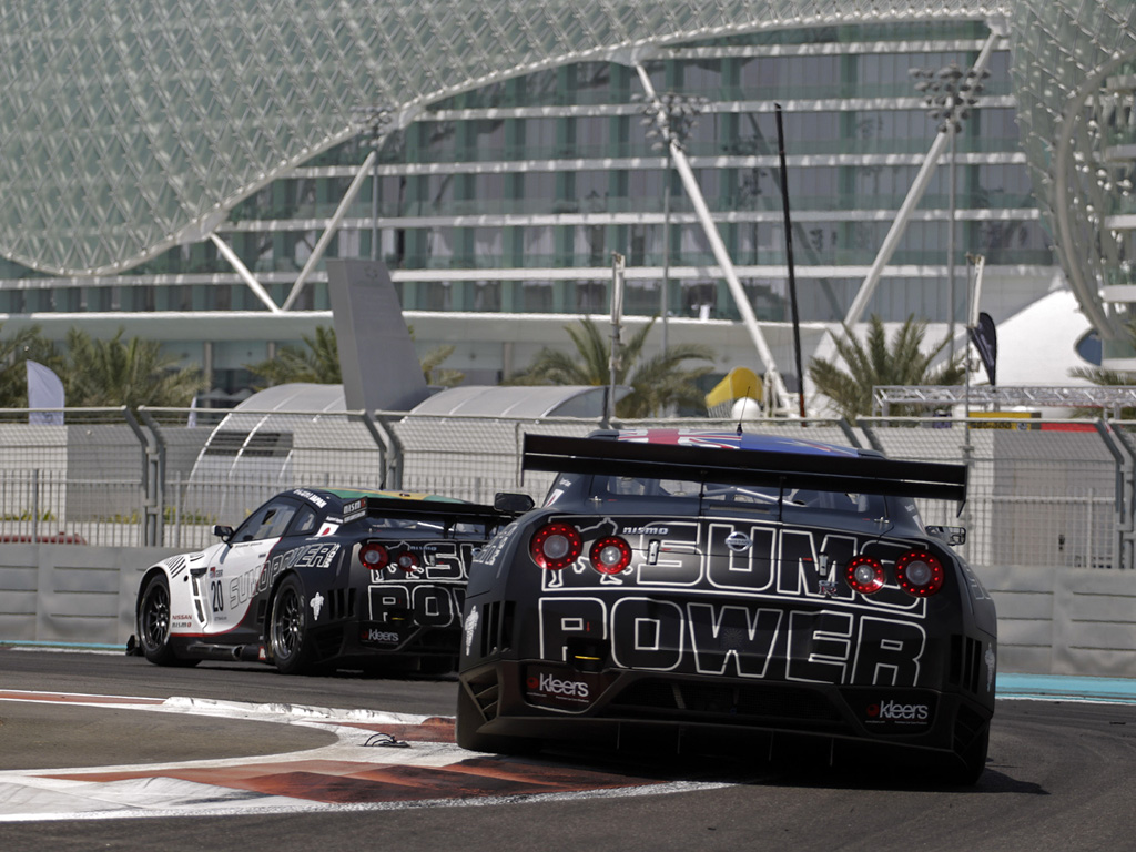 Sumo Power GT Nissan GT-R Desktop Wallpaper