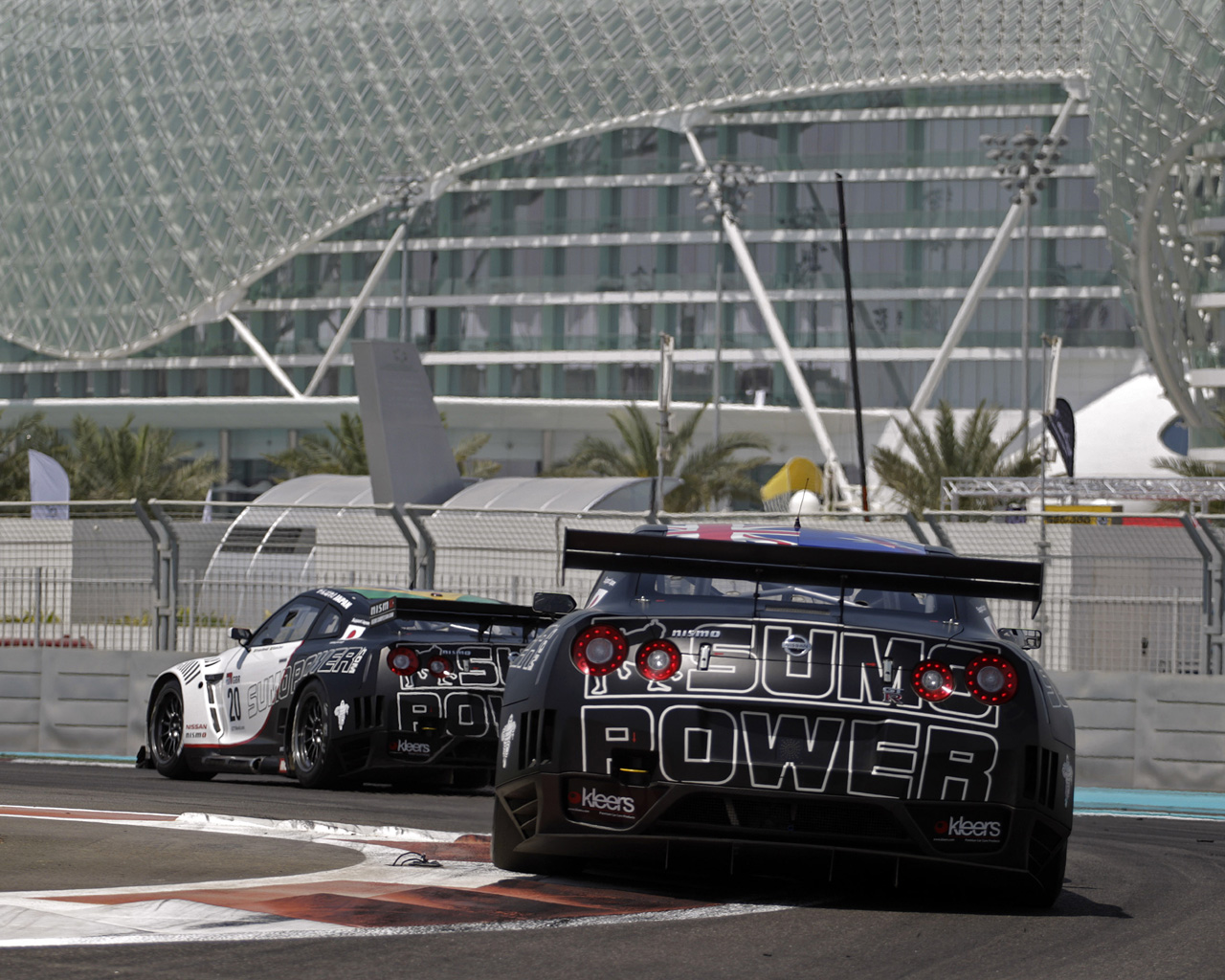 Sumo Power GT Nissan GT-R Desktop Wallpaper