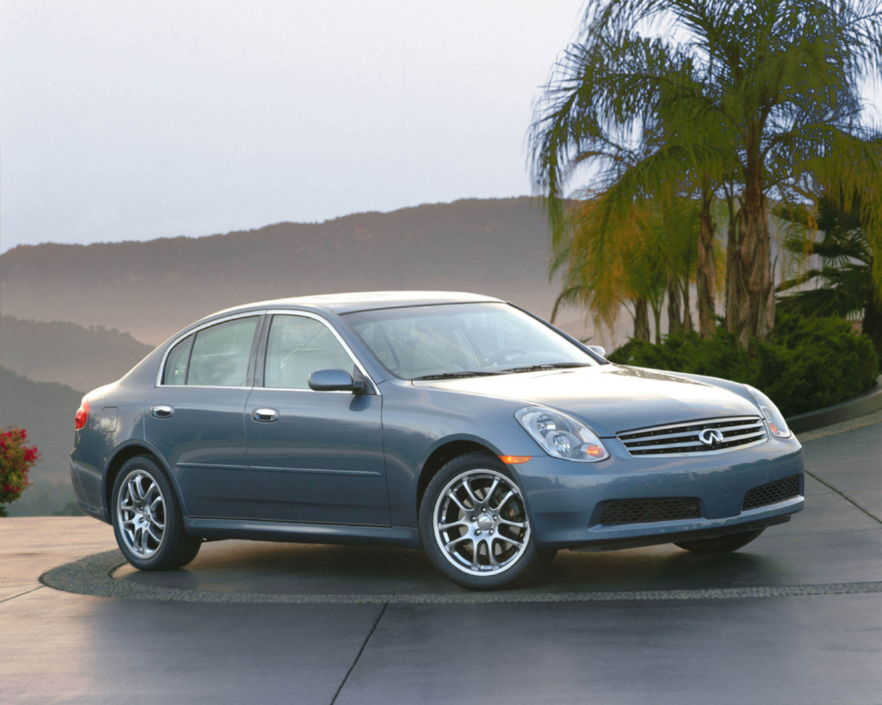 2005 - 2006 Infiniti G35 Sedan Desktop Wallpaper