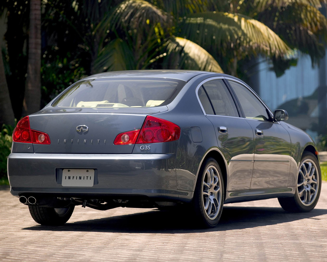 2005 - 2006 Infiniti G35 Sedan Desktop Wallpaper
