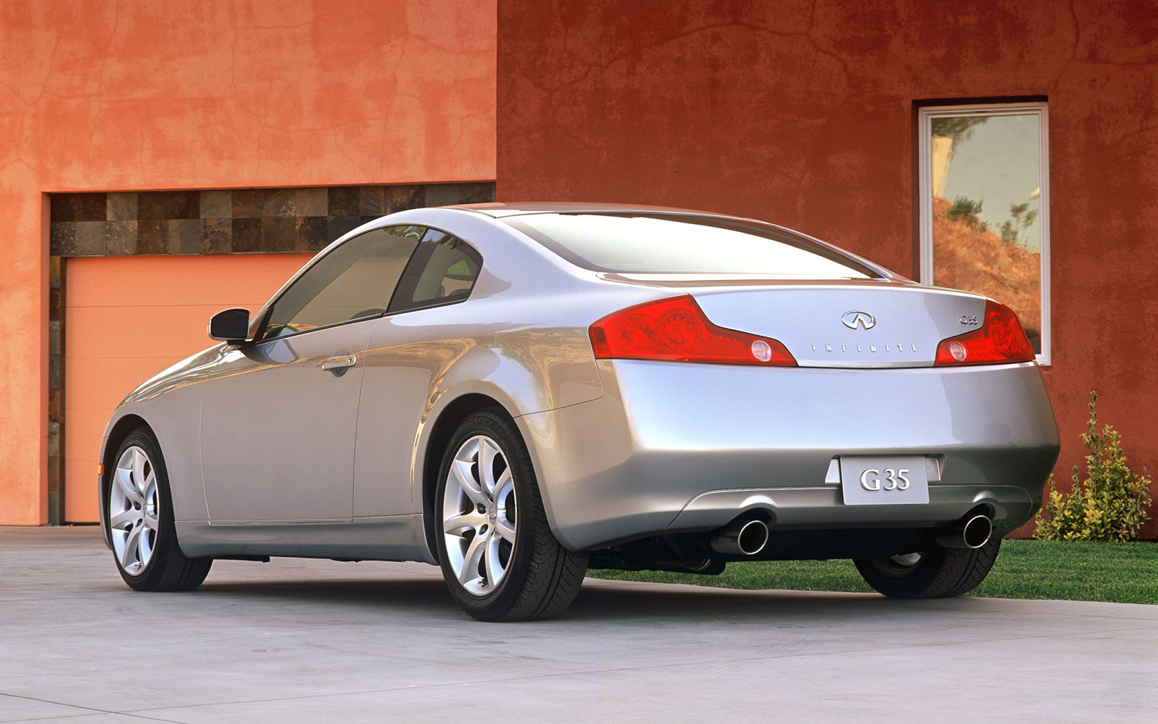 2003 - 2004 Infiniti G35 Coupe Desktop Wallpaper