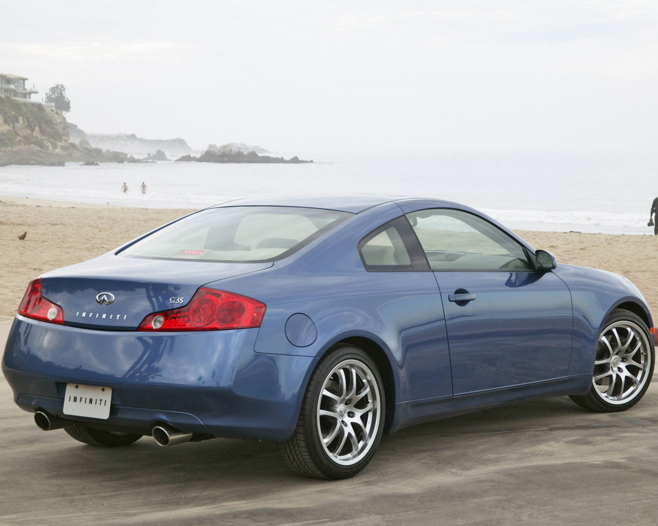 2005 Infiniti G35 Coupe Desktop Wallpaper
