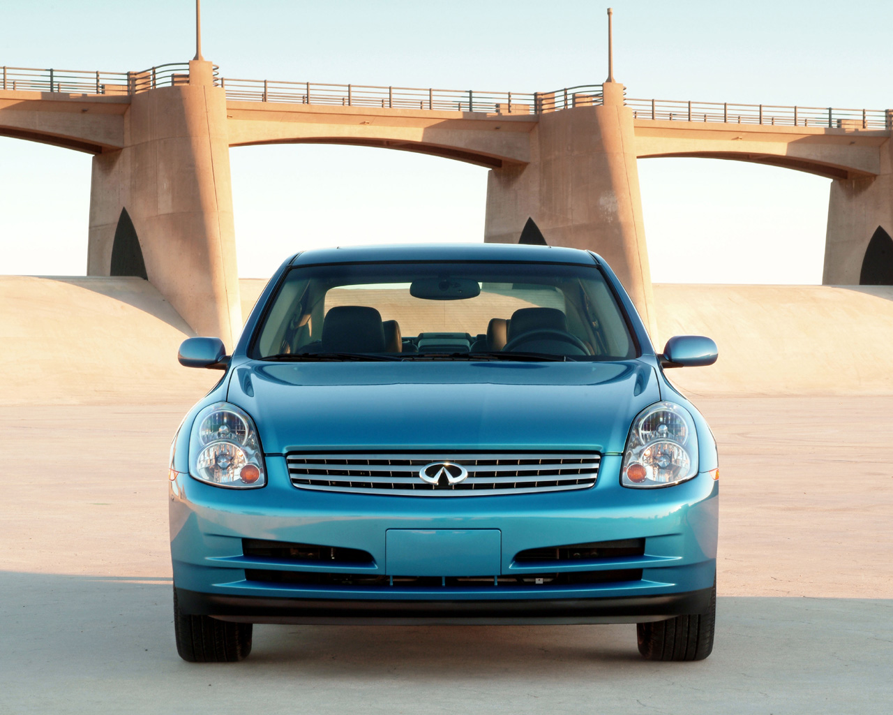 2003 - 2004 Infiniti G35 Sedan Desktop Wallpaper