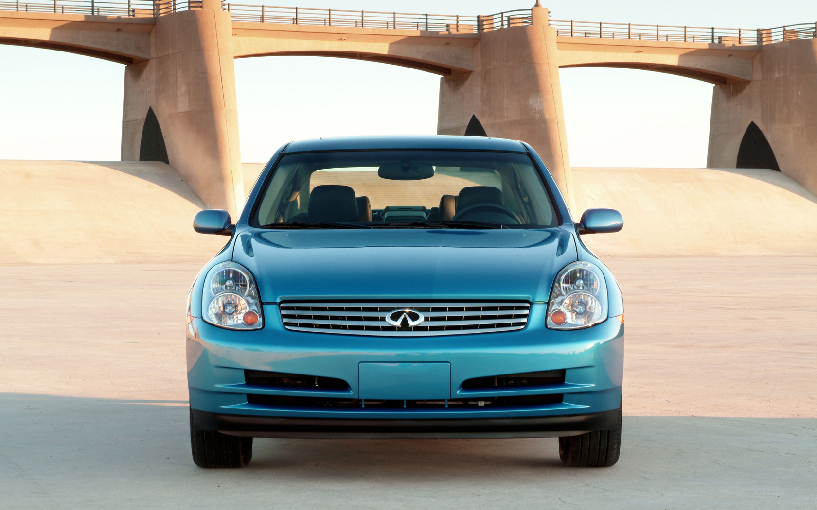 2003 - 2004 Infiniti G35 Sedan Desktop Wallpaper