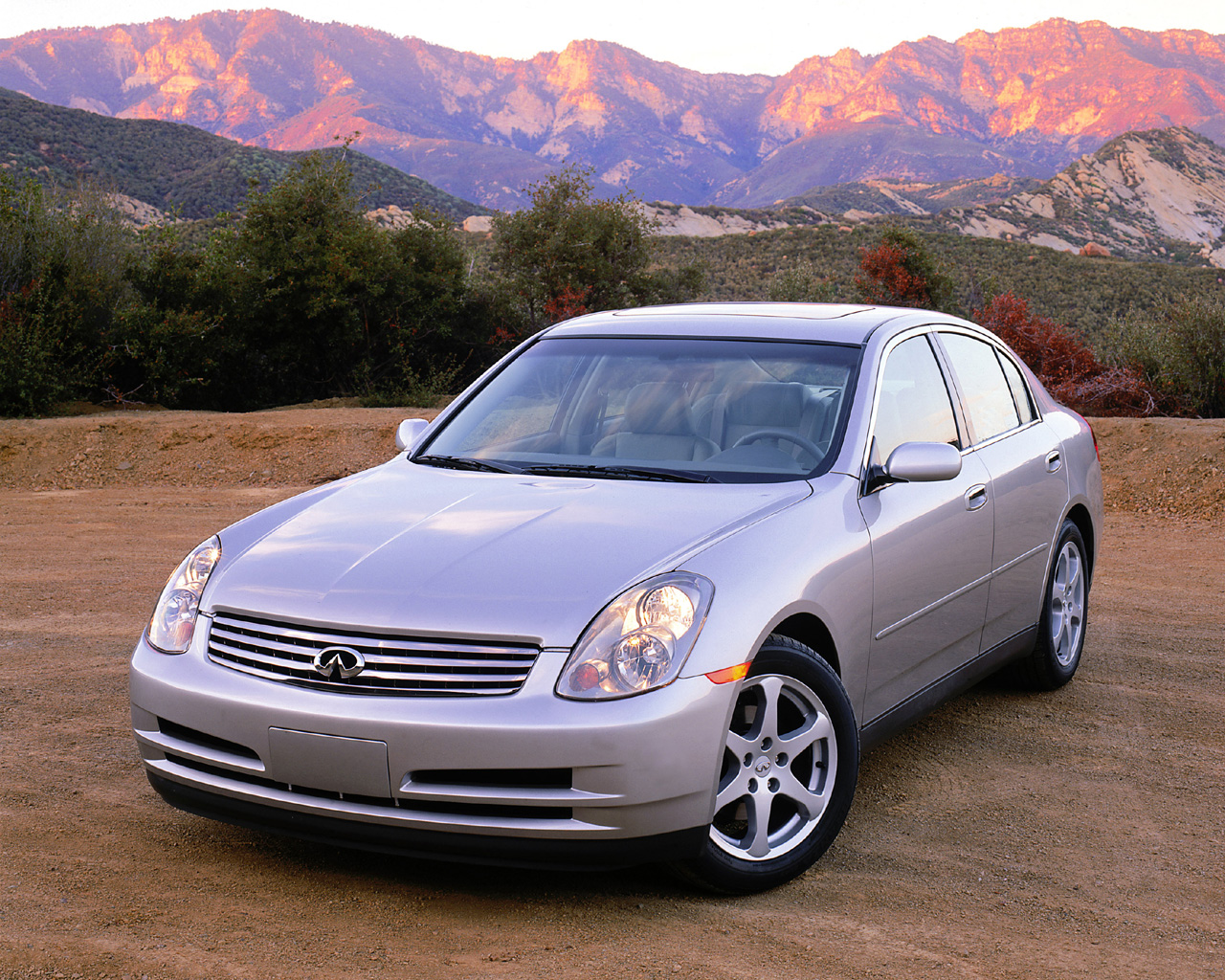 2003 - 2004 Infiniti G35 Sedan Desktop Wallpaper