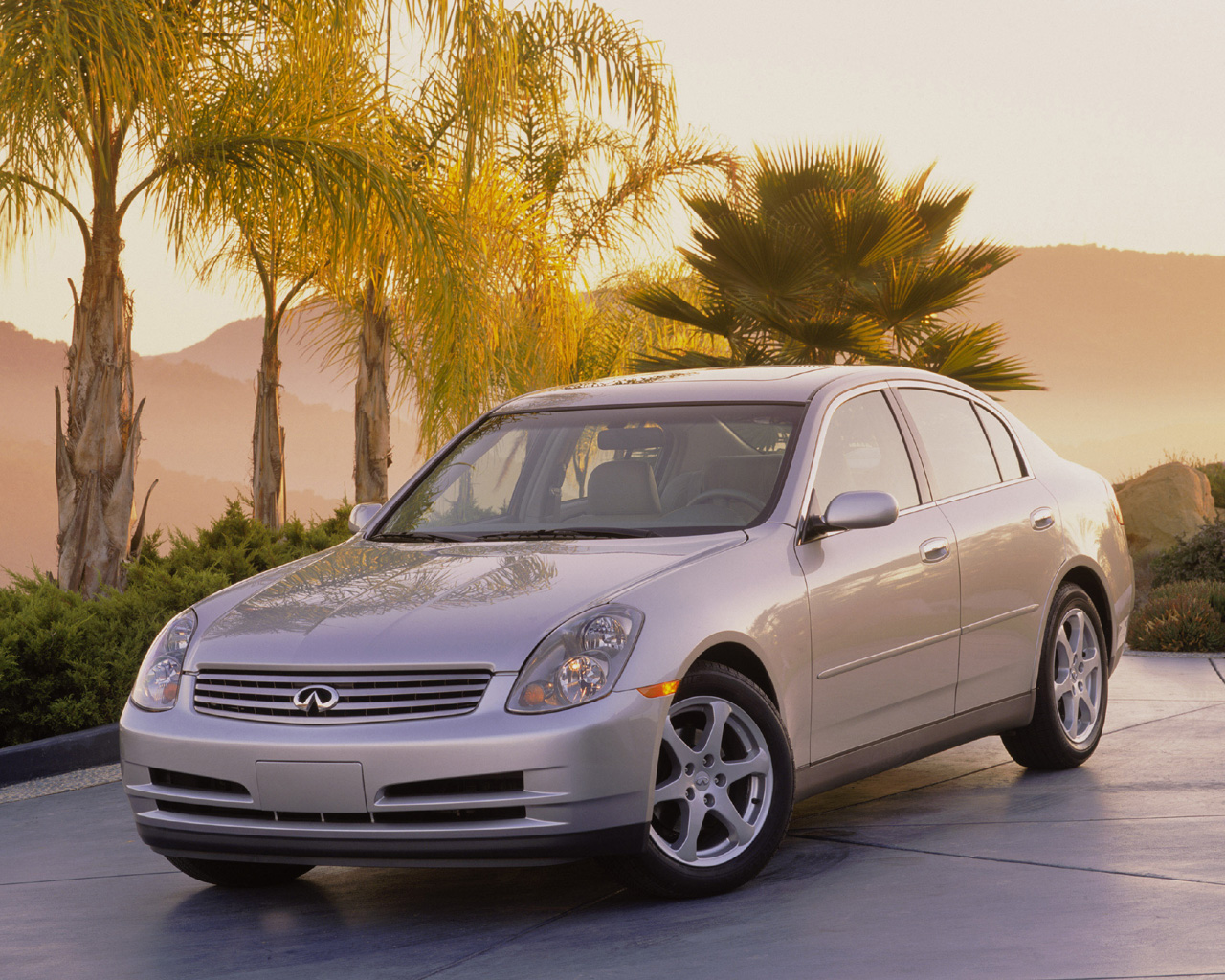 2003 - 2004 Infiniti G35 Sedan Desktop Wallpaper
