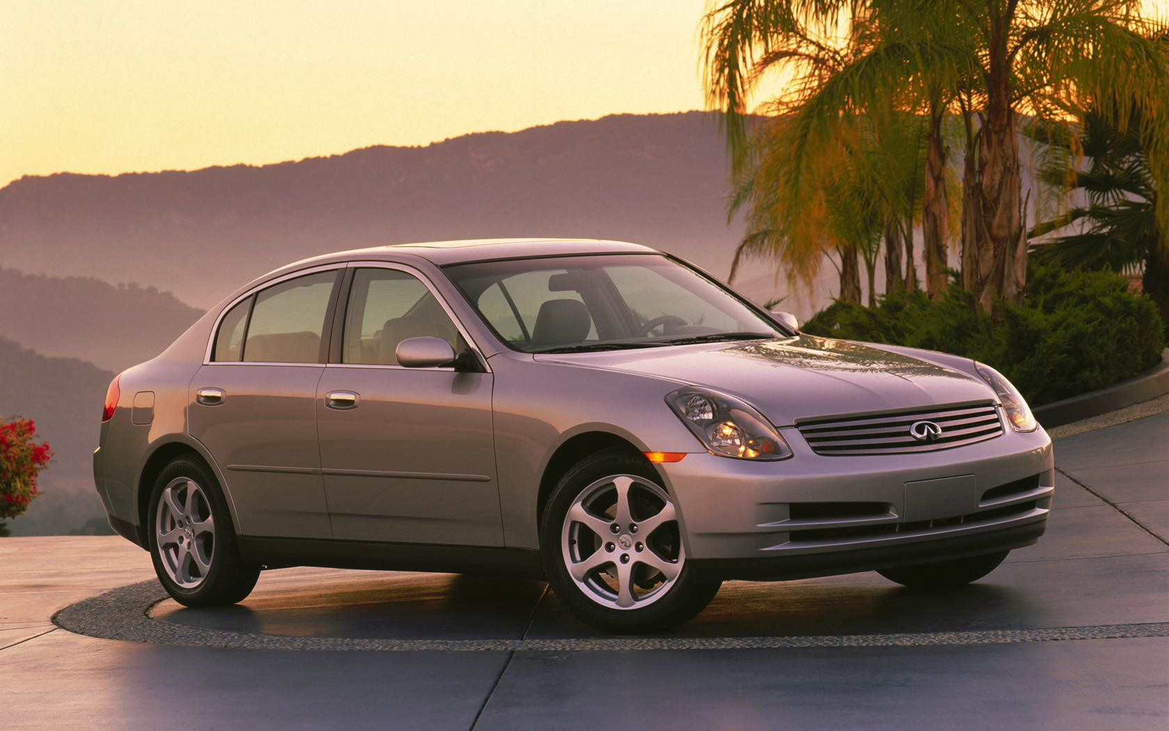 2003 - 2004 Infiniti G35 Sedan Desktop Wallpaper