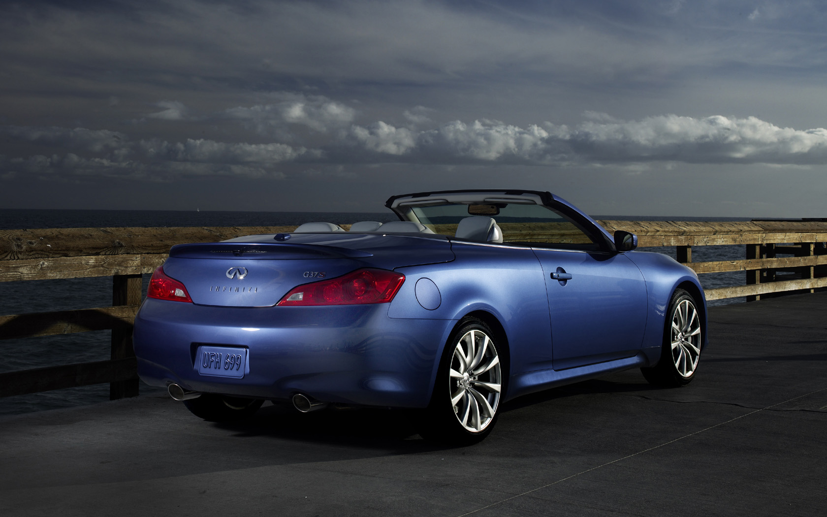 2009 - 2011 Infiniti G37S Convertible Desktop Wallpaper