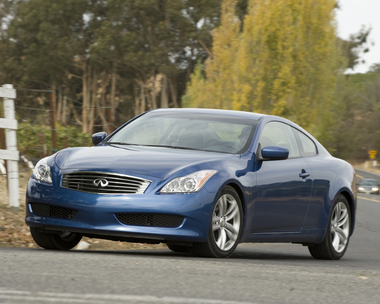 2008 - 2011 Infiniti G37x Coupe Desktop Wallpaper