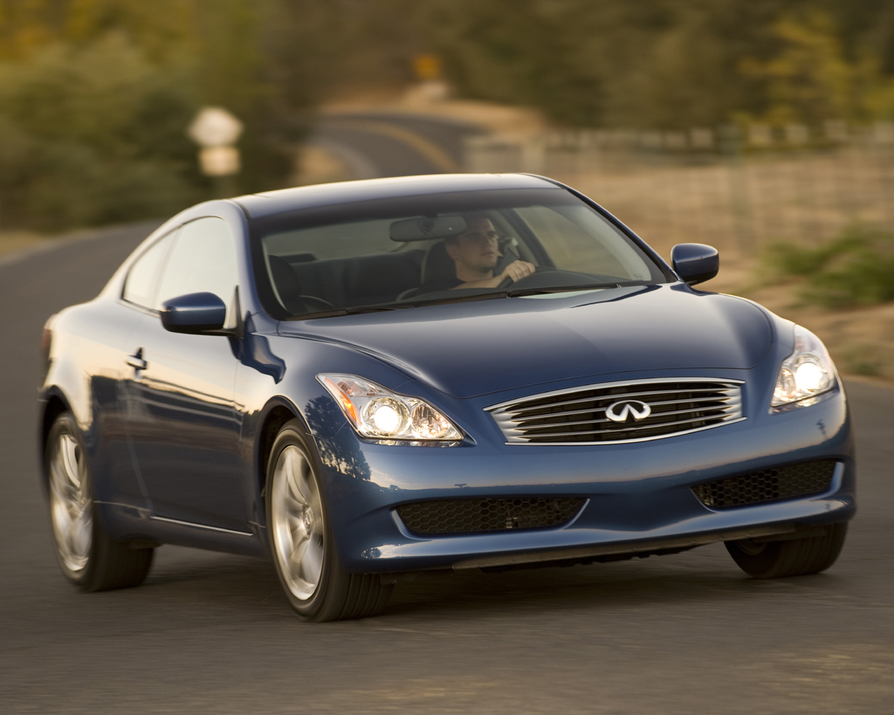 2008 - 2011 Infiniti G37x Coupe Desktop Wallpaper