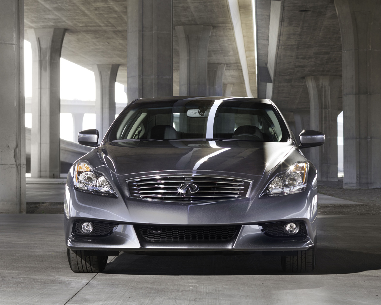 2011 Infiniti G37 IPL Coupe Desktop Wallpaper
