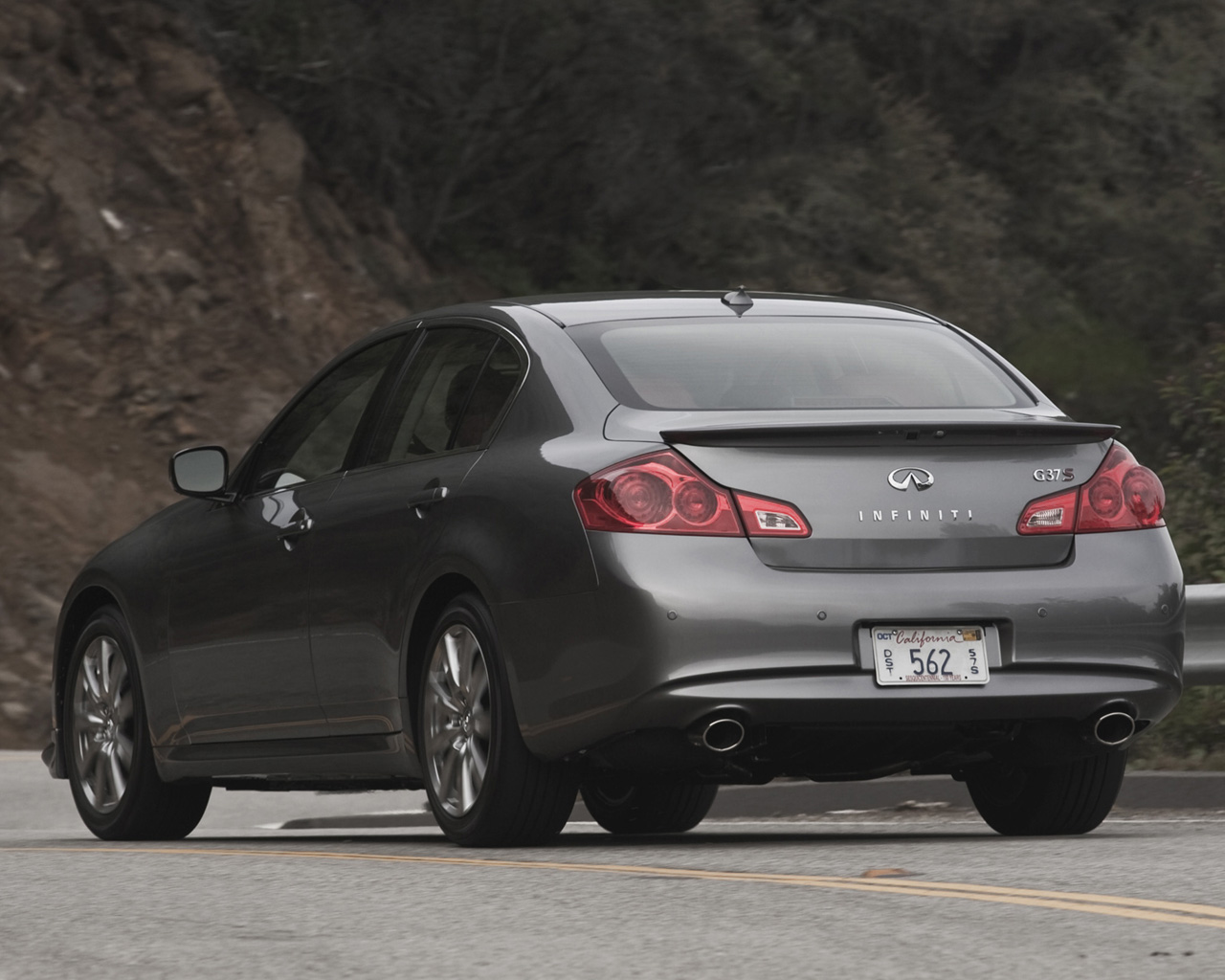 2009 - 2011 Infiniti G37S Sedan Desktop Wallpaper