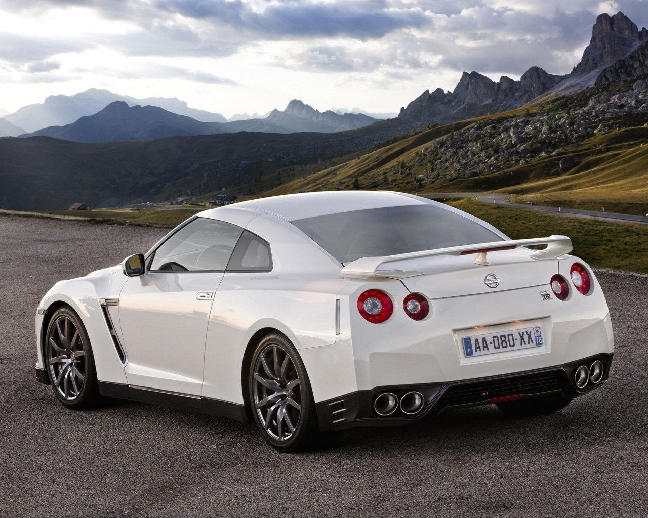 Nissan skyline gtr 2011 wallpapers #7