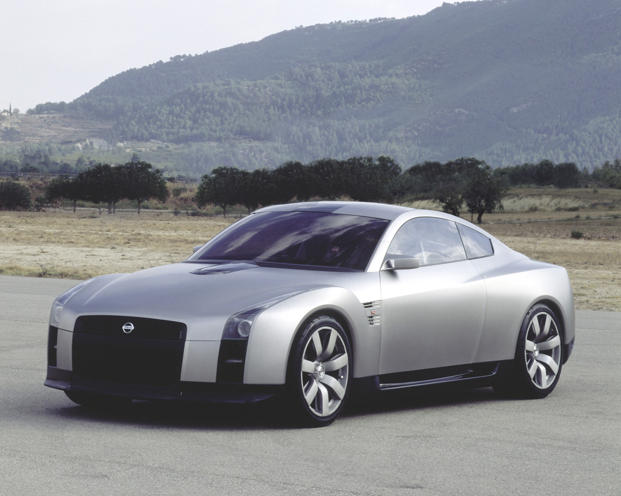 2001 Nissan GT-R Concept Desktop Wallpaper