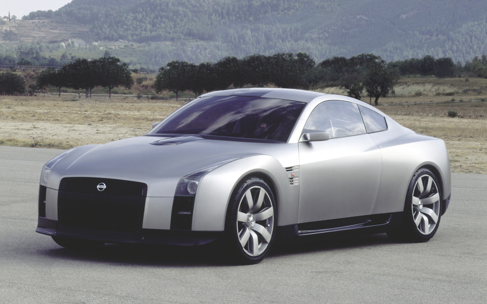 2001 Nissan GT-R Concept Desktop Wallpaper