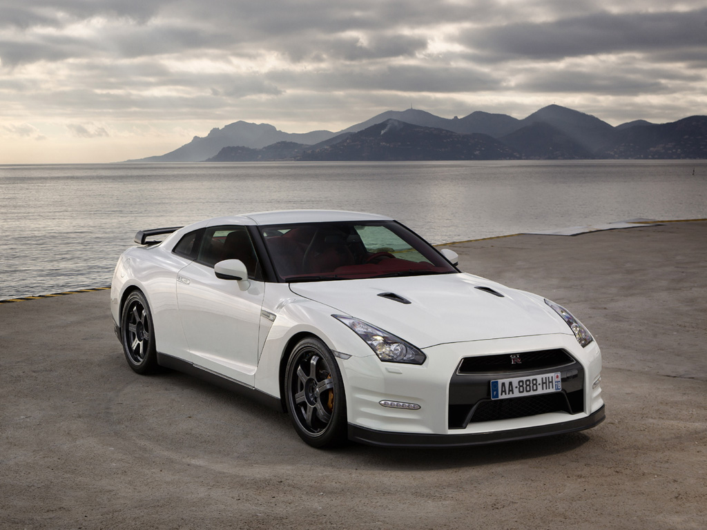 2011 Nissan GT-R EGOIST Desktop Wallpaper