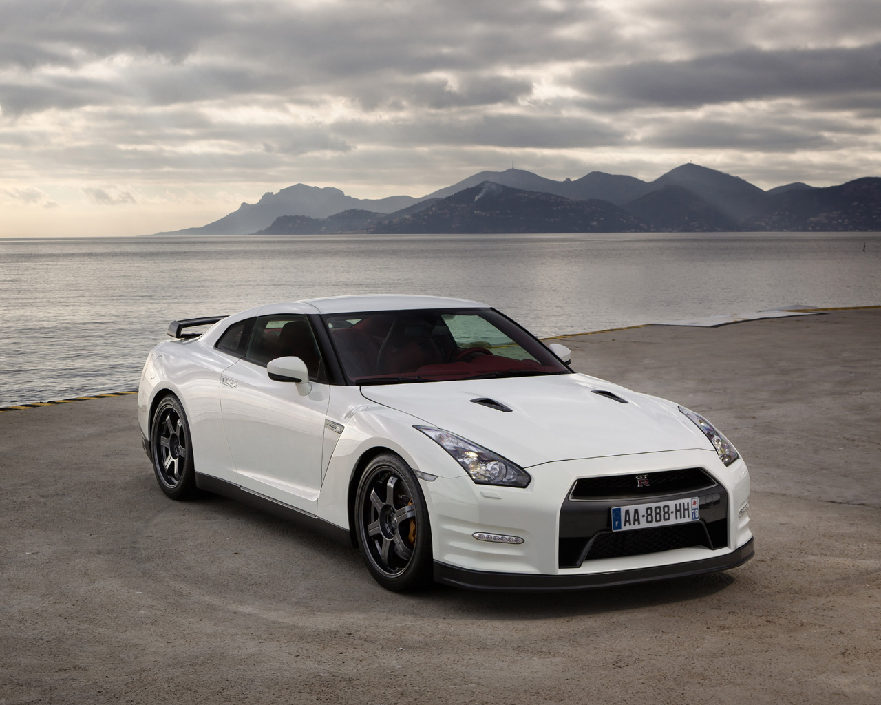2011 Nissan GT-R EGOIST Desktop Wallpaper
