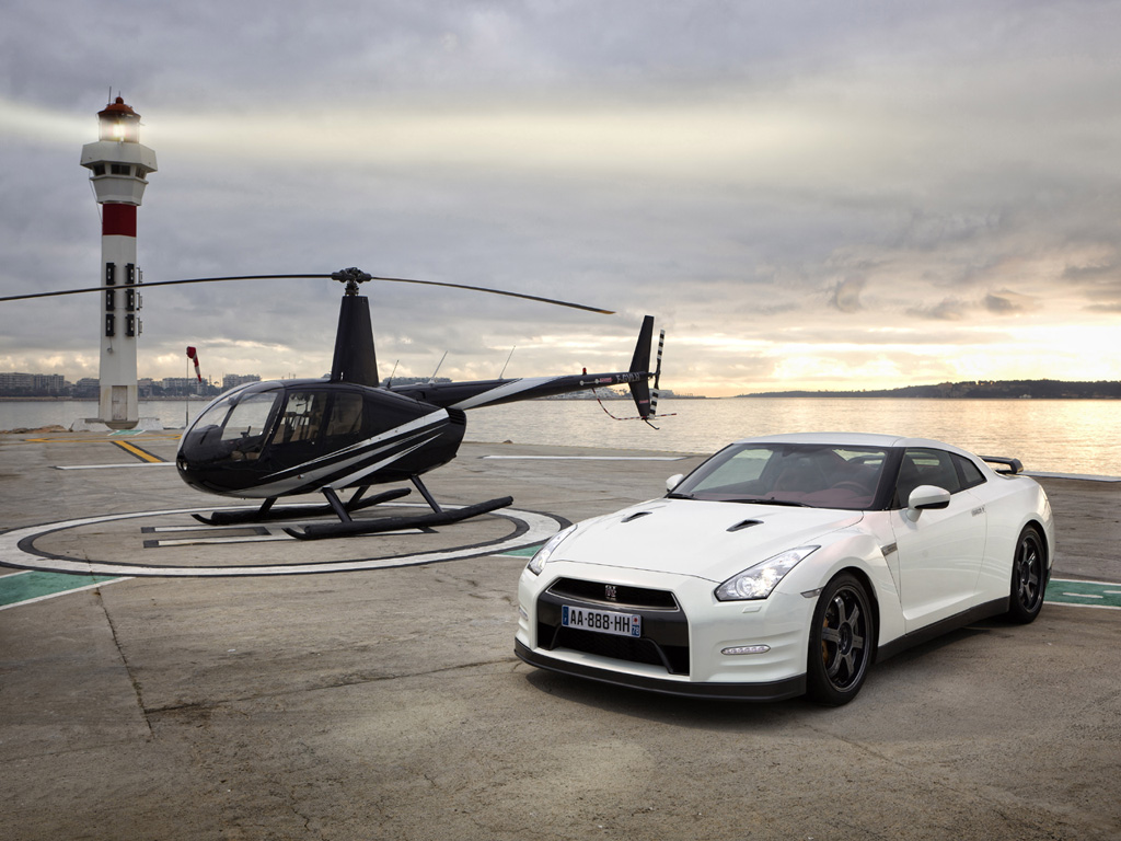 2011 Nissan GT-R EGOIST Desktop Wallpaper