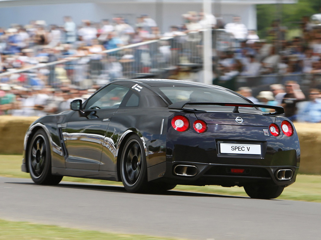 2009 - 2010 Nissan GT-R SpecV Desktop Wallpaper