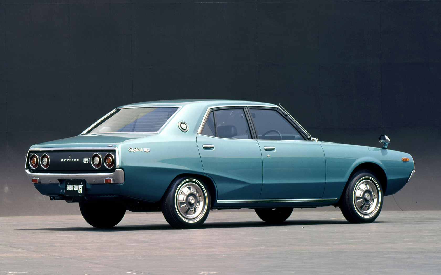 1972 C110 Nissan Skyline 2000 GT Desktop Wallpaper