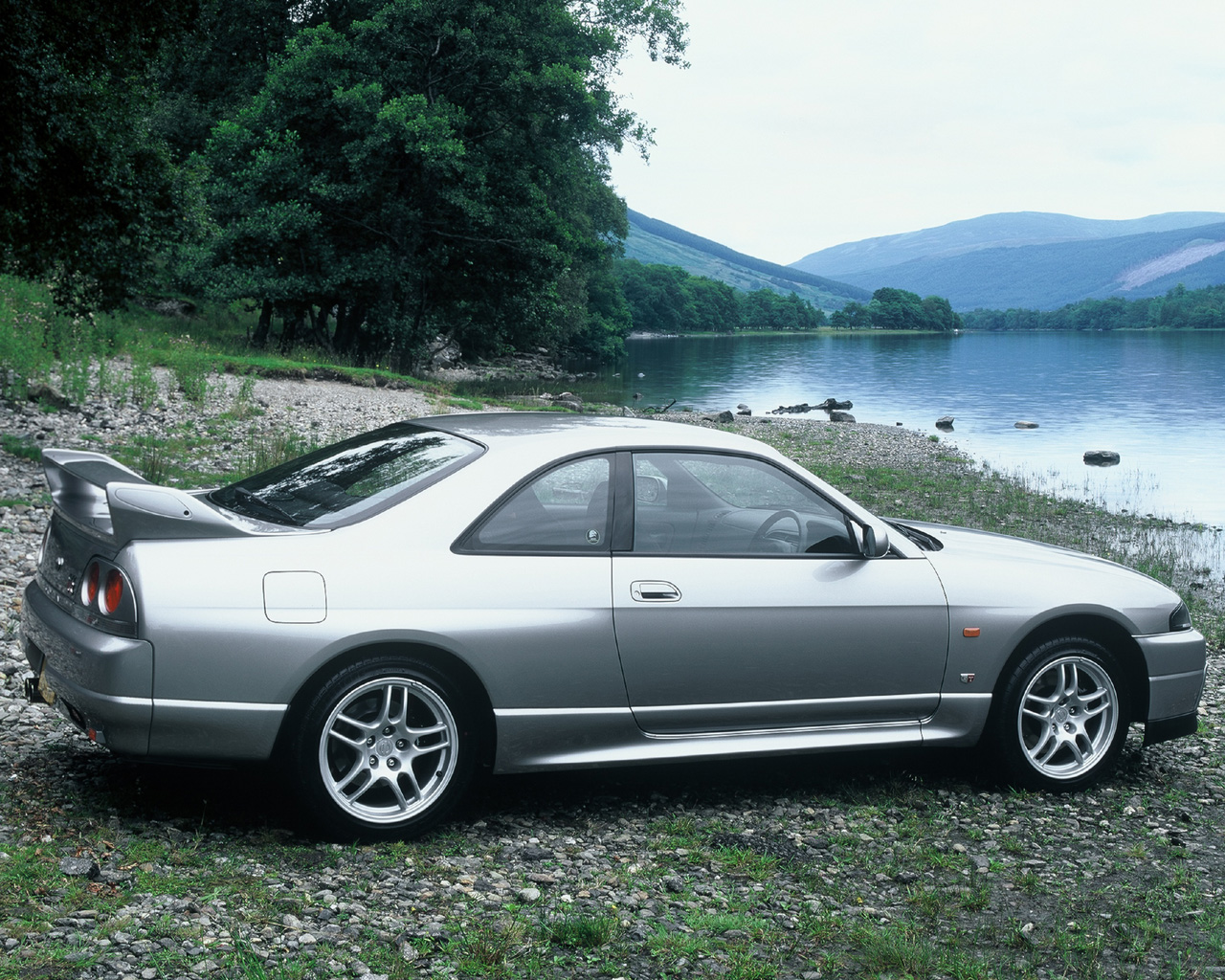 R33 Nissan Skyline GTR Desktop Wallpaper