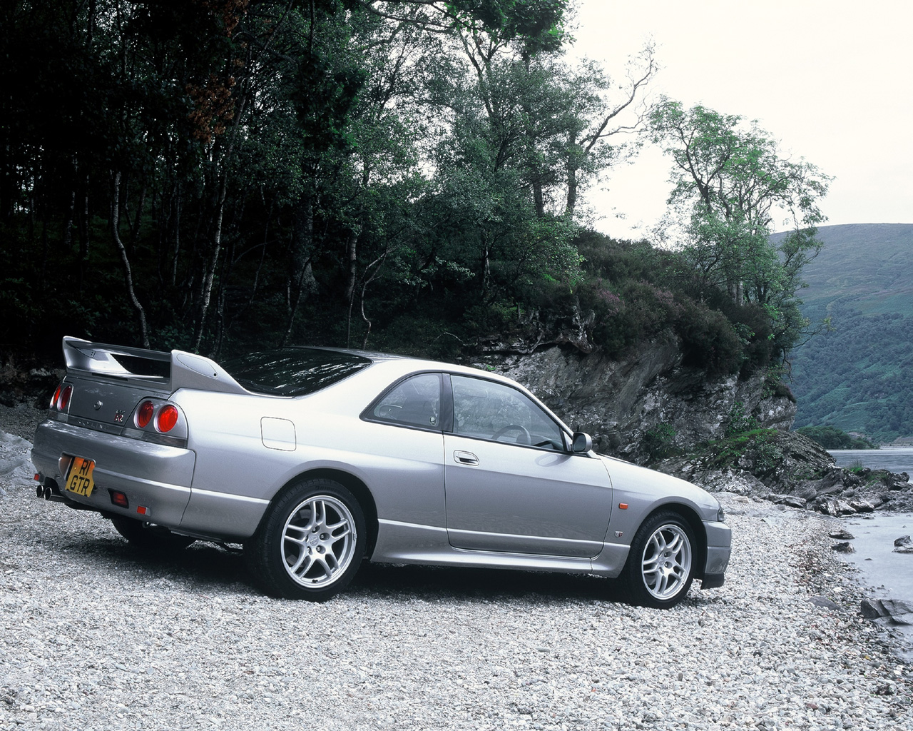R33 Nissan Skyline GTR Desktop Wallpaper