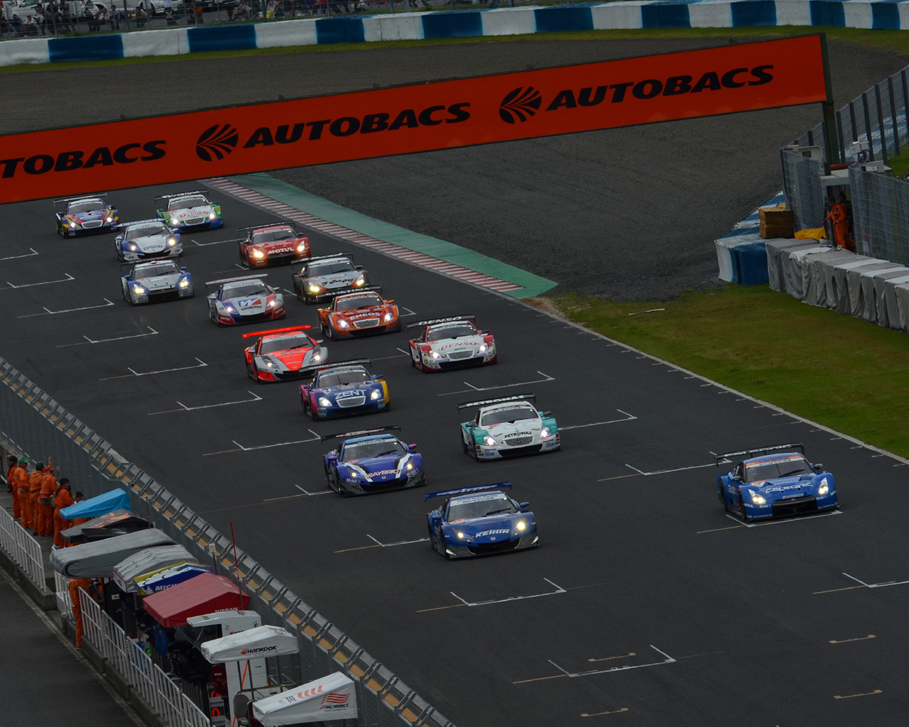 Nissan GT-R Race Scene Desktop Wallpaper